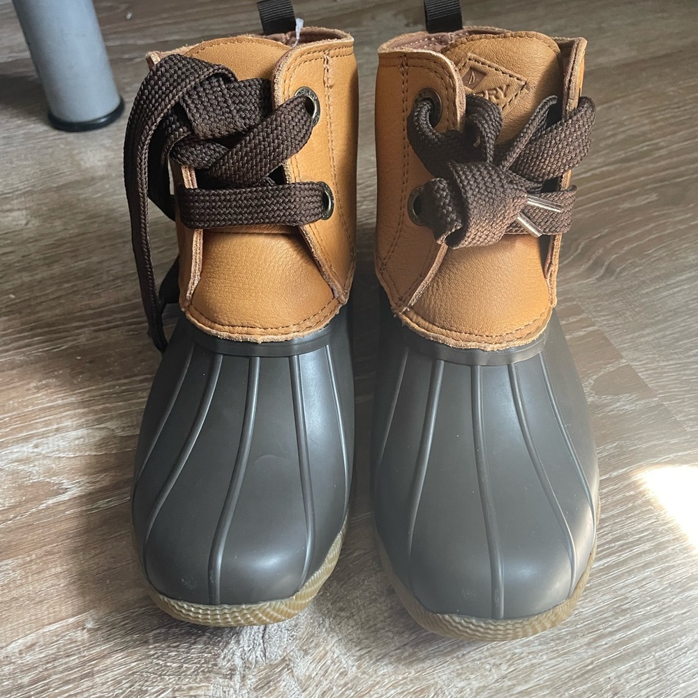 Sperry Saltwater 2-eye tan/brown